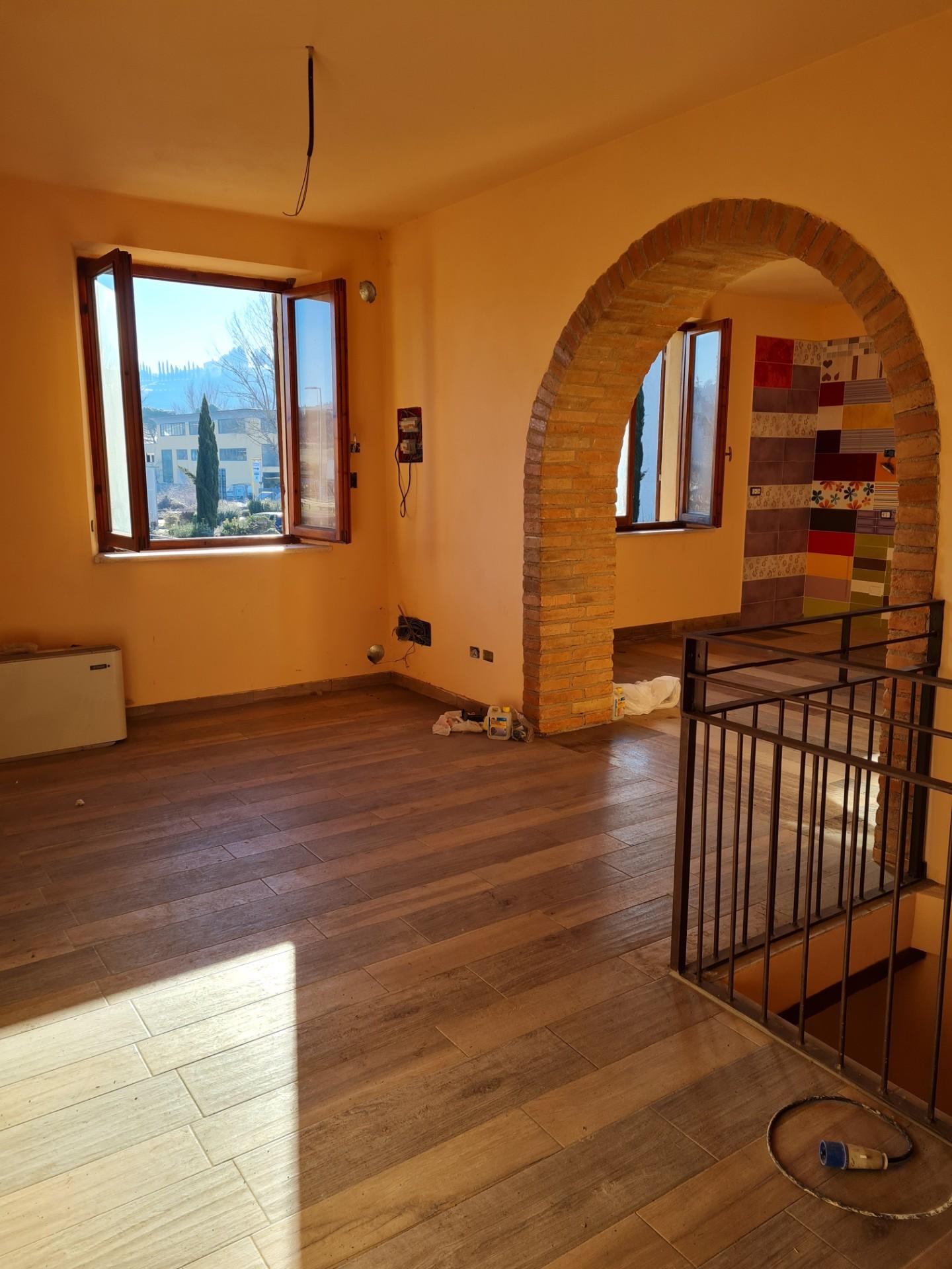 Casa indipendente con giardino a Poggibonsi