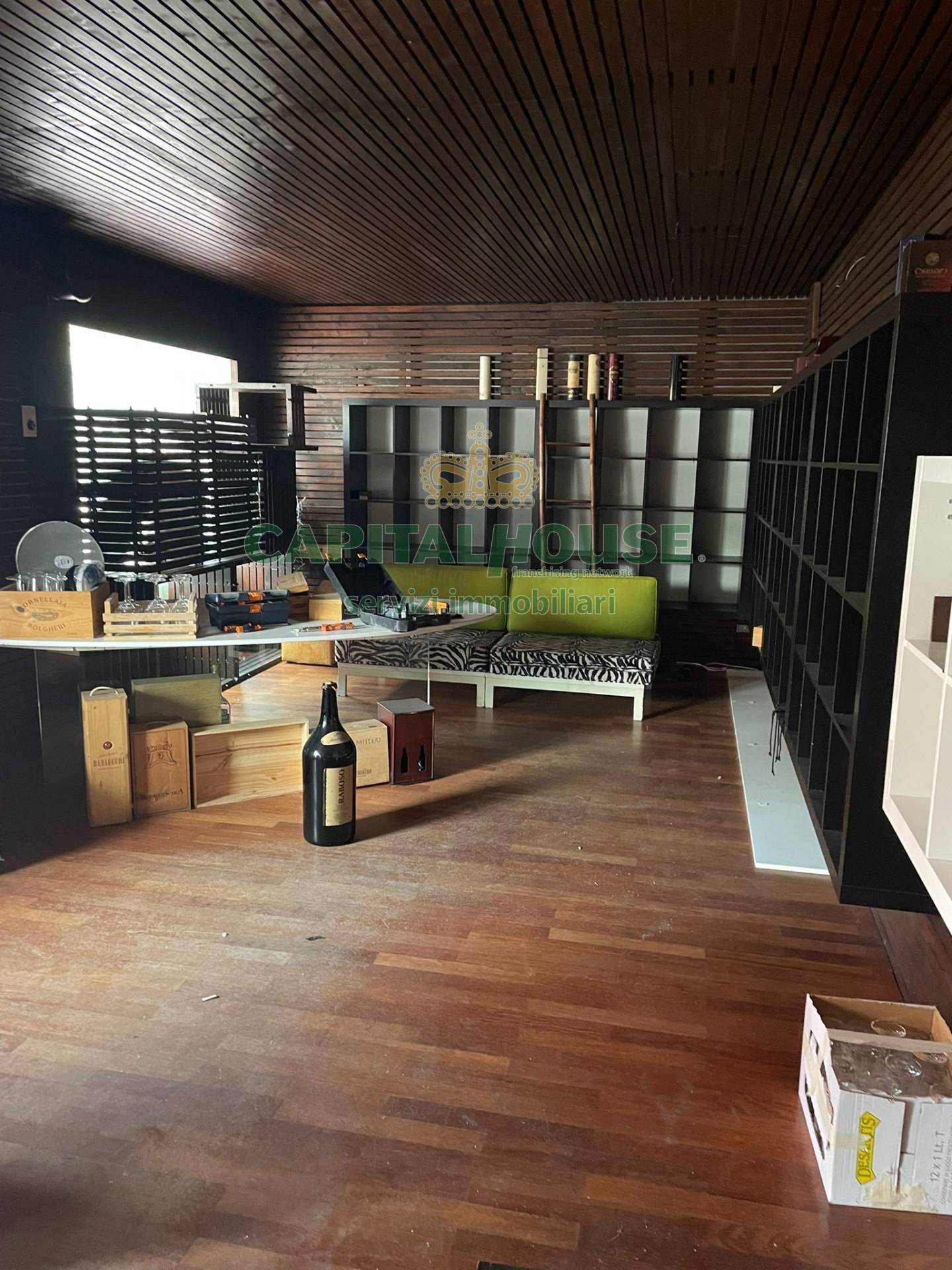 Commerciale in affitto a Mercogliano