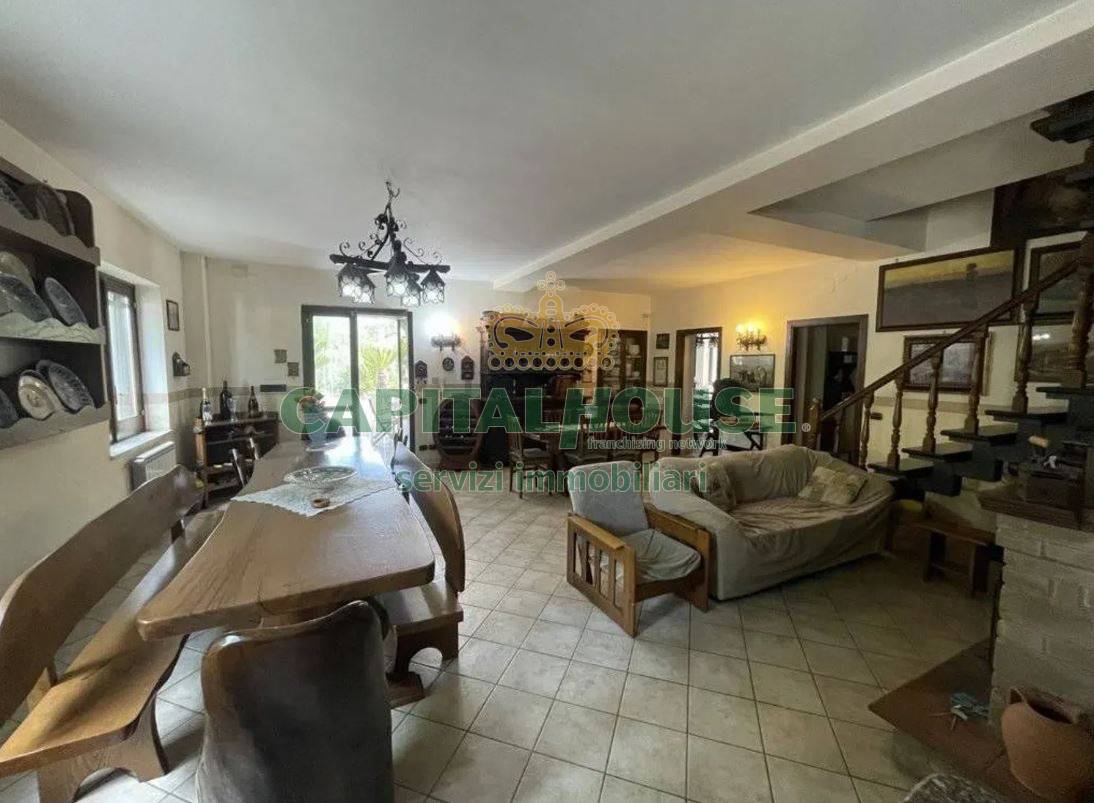 Villa in vendita a Altavilla Irpina