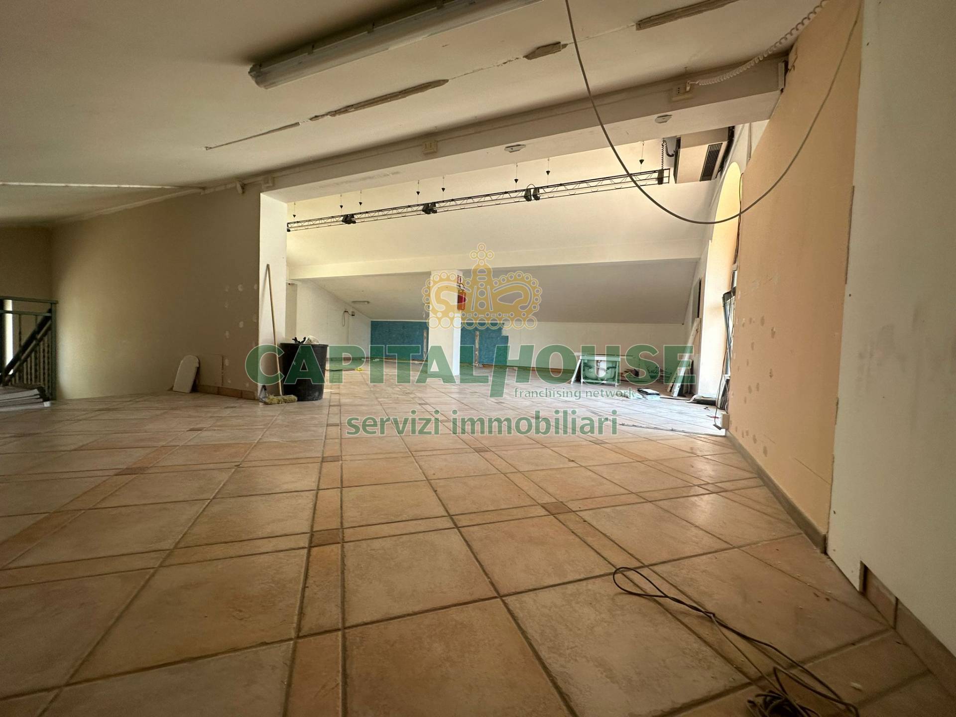 Commerciale in affitto a Mercogliano