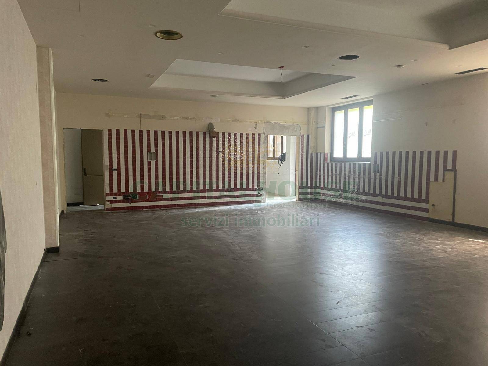 Commerciale in affitto a Mercogliano