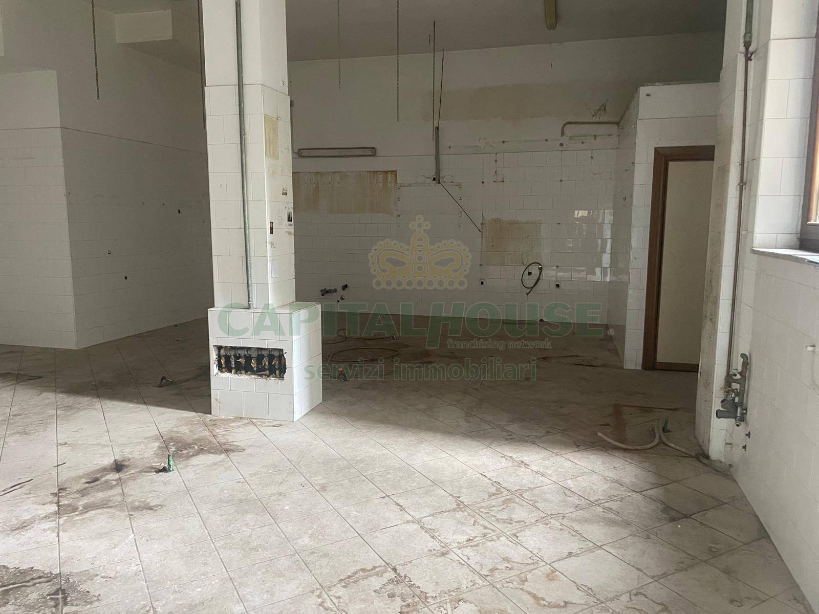 Commerciale in affitto a Mercogliano