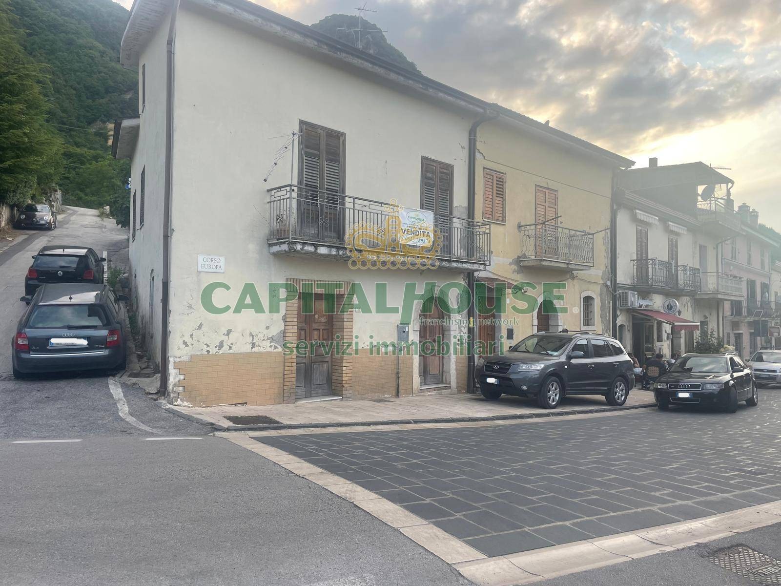 S.Indipendente in vendita a Sant'Angelo a Scala