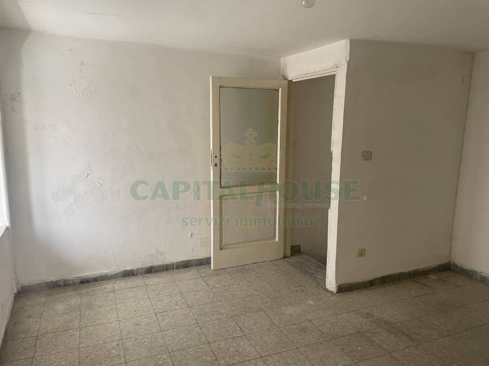 S.Indipendente in vendita a Summonte