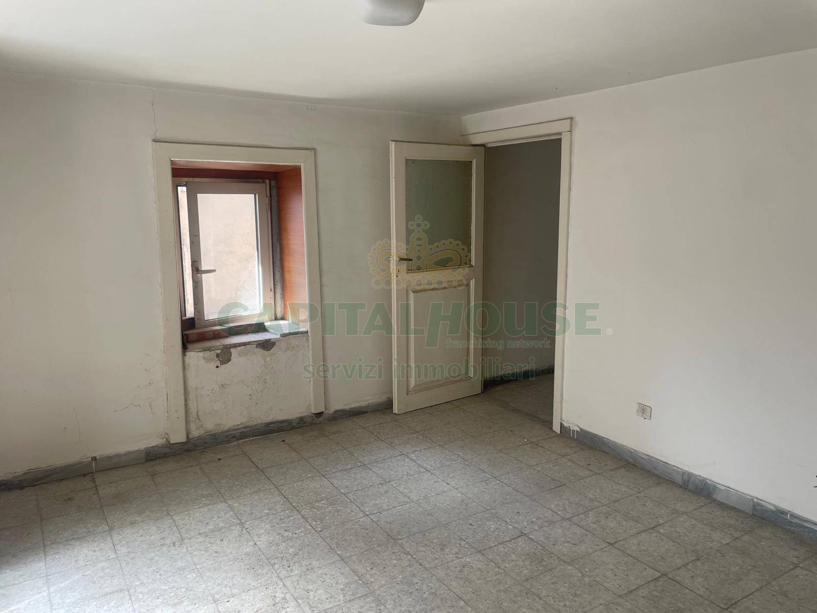 S.Indipendente in vendita a Summonte