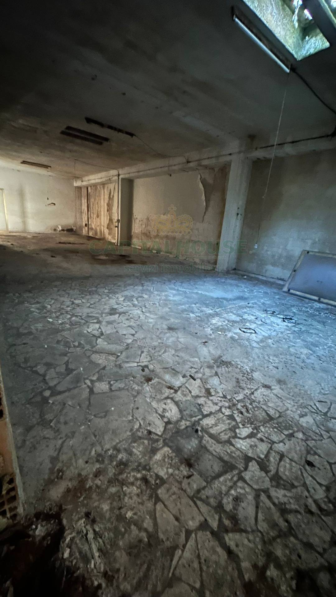 Deposito in vendita a Mercogliano