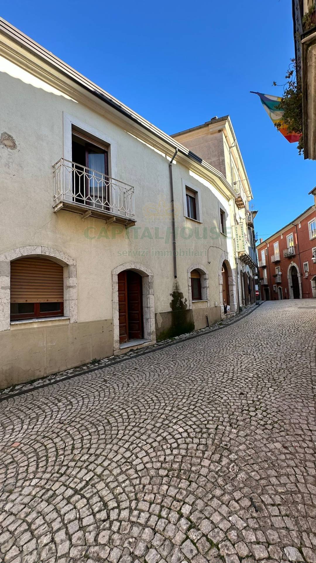 S.Indipendente in vendita a Summonte