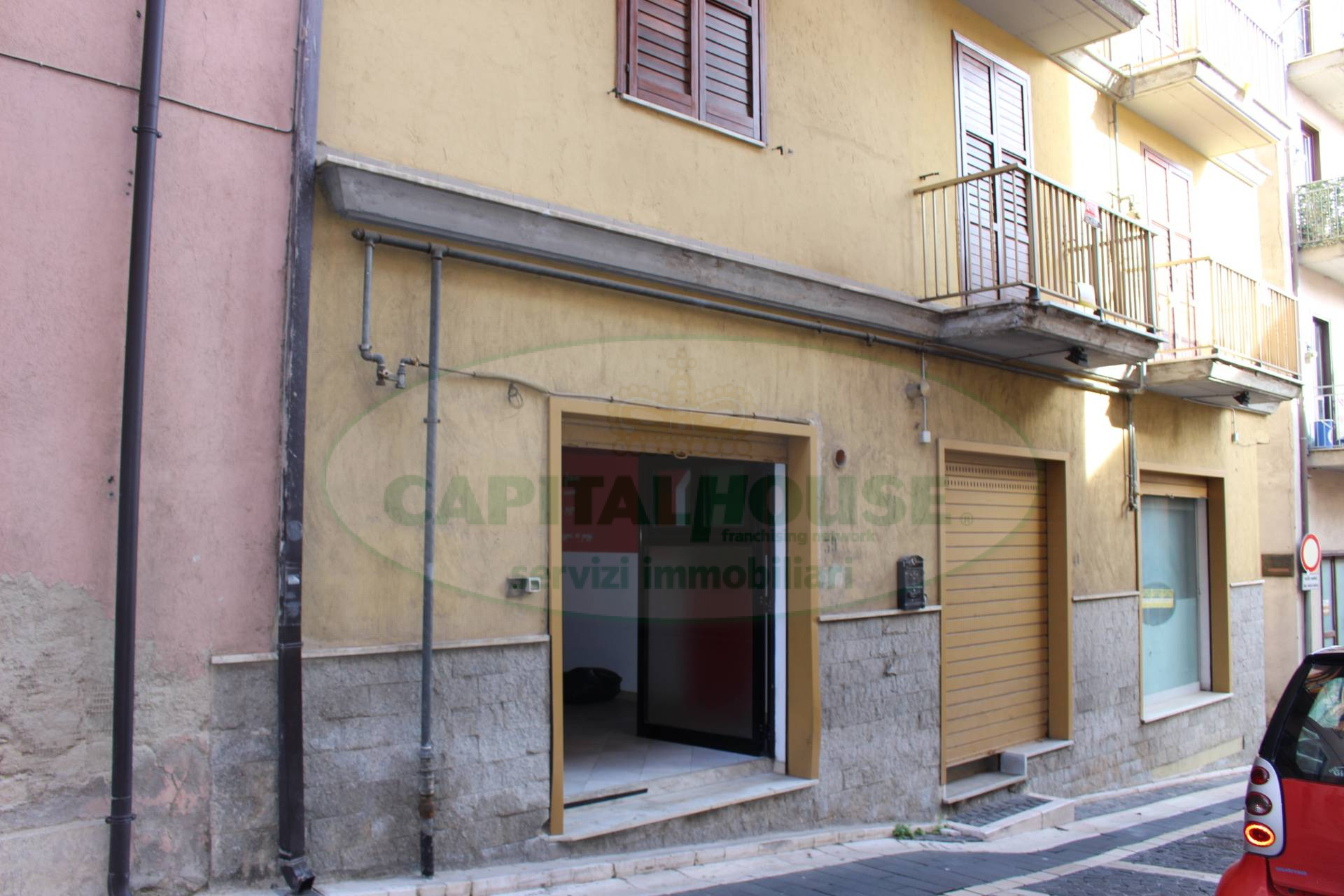 Attivit commerciale in affitto a Mercogliano