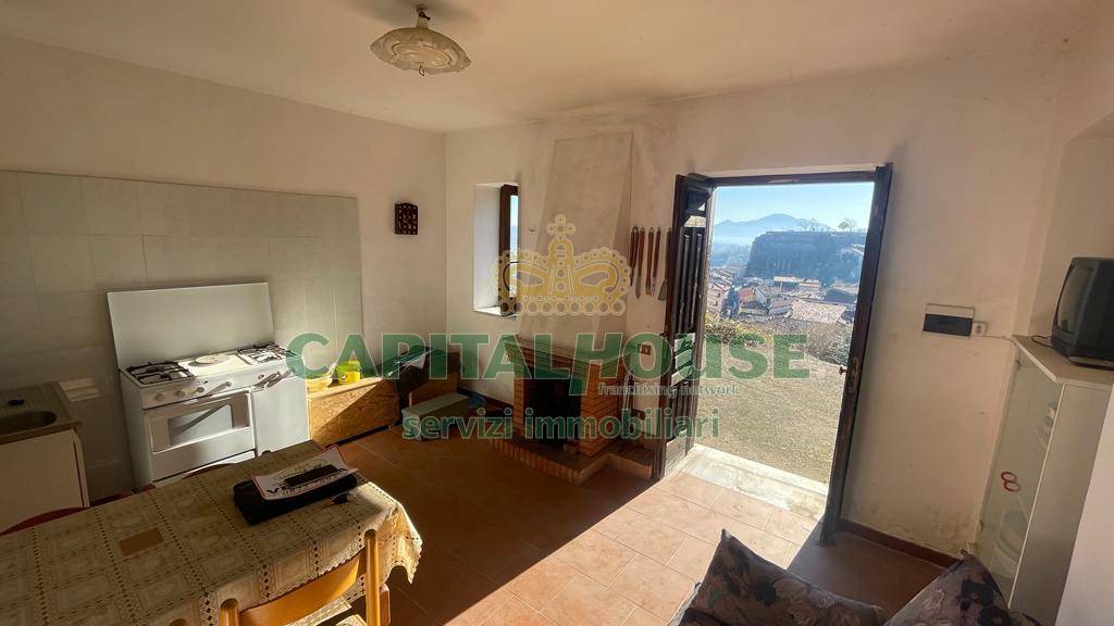 S.Indipendente in vendita a Sant'Angelo a Scala