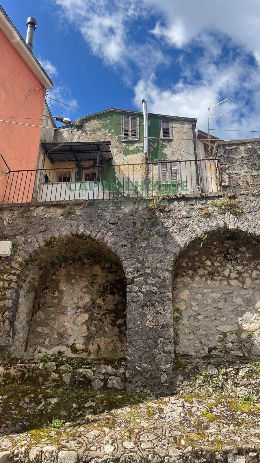 S.Indipendente in vendita a Sant'Angelo a Scala