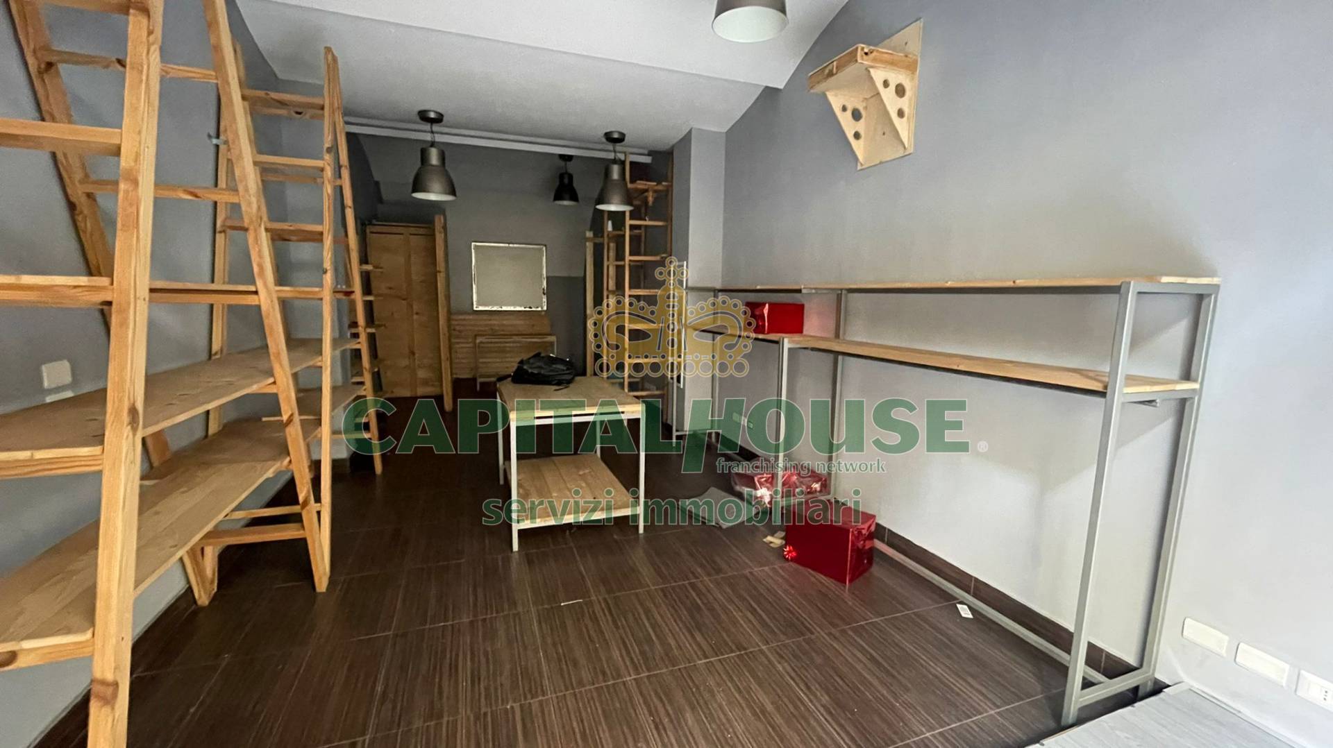 Commerciale in vendita a Avellino