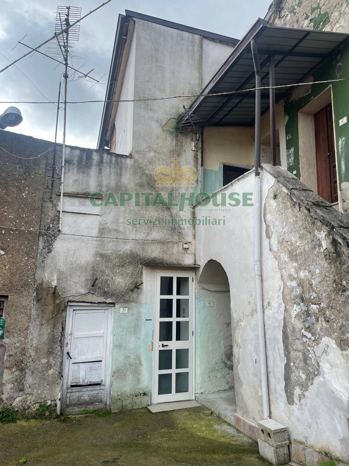 S.Indipendente in vendita a Sant'Angelo a Scala