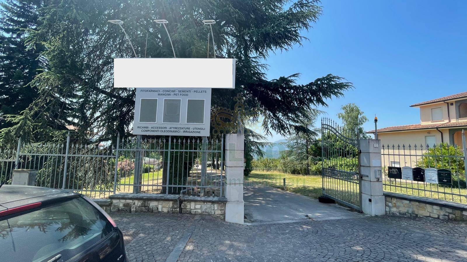 Capannone in affitto a Capriglia Irpina