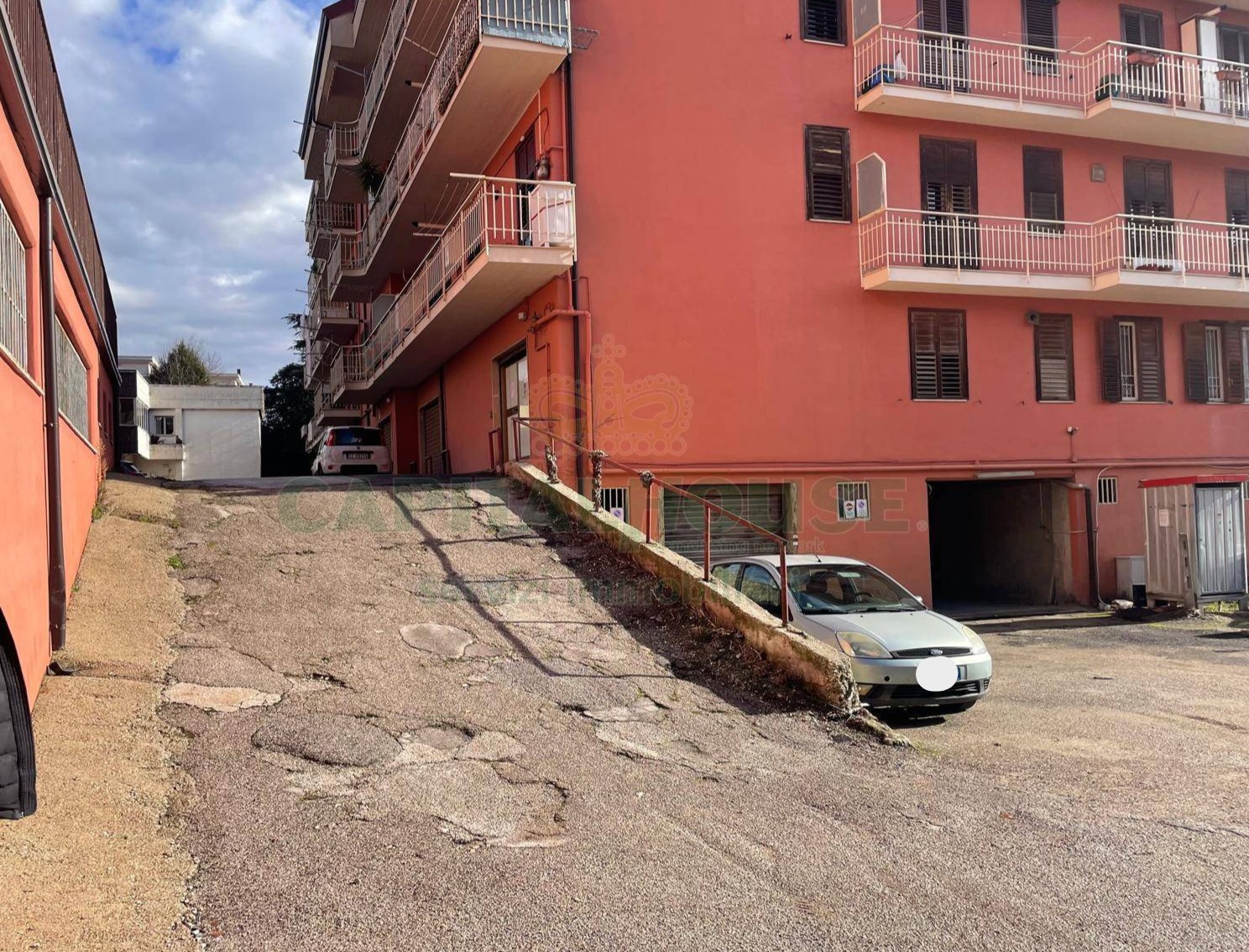 Box o garage in vendita a Mercogliano