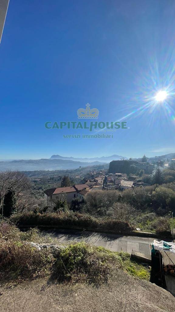 S.Indipendente in vendita a Sant'Angelo a Scala