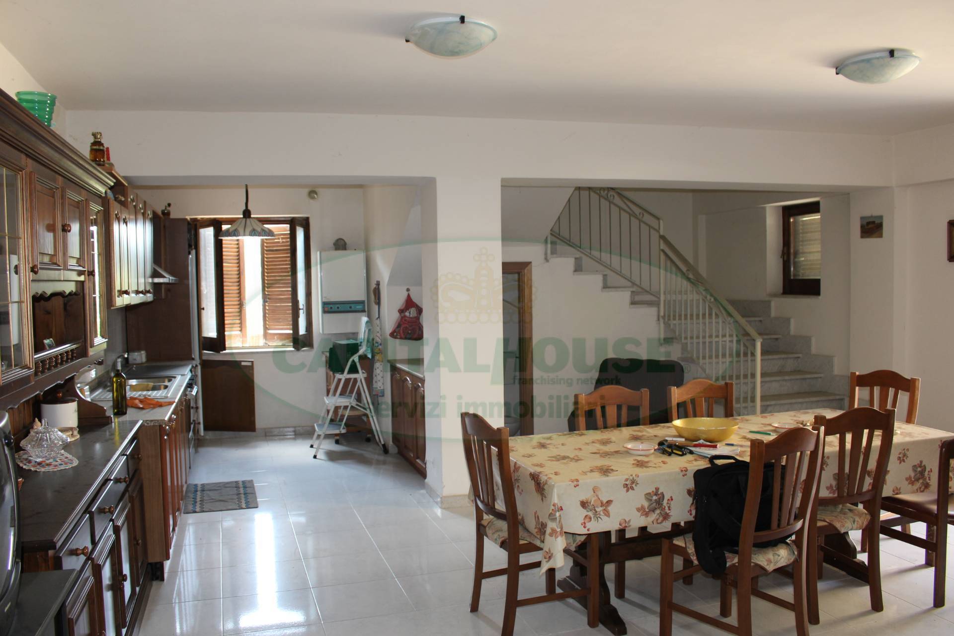 S.Indipendente in vendita a Pietrastornina