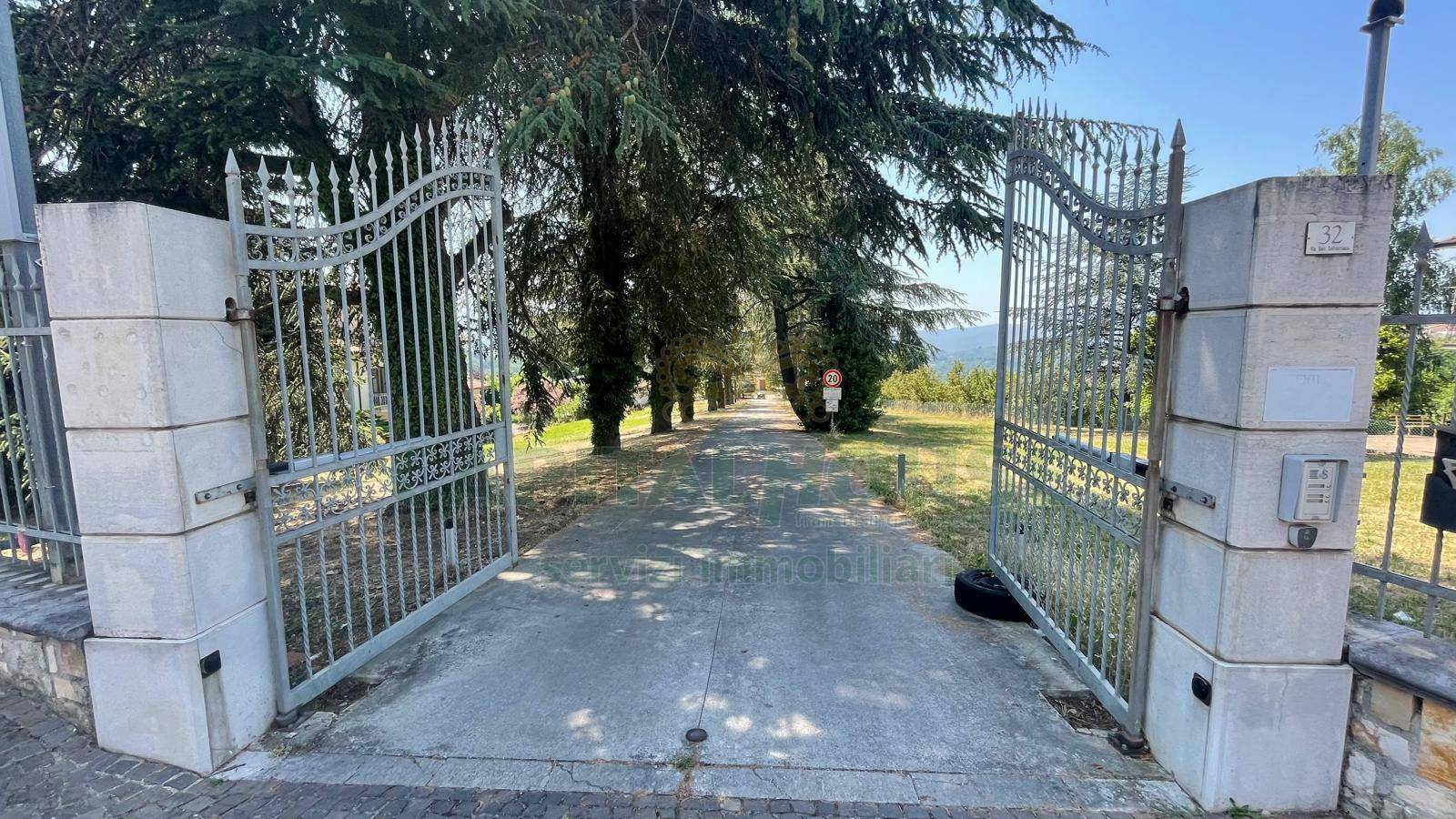 Capannone in affitto a Capriglia Irpina