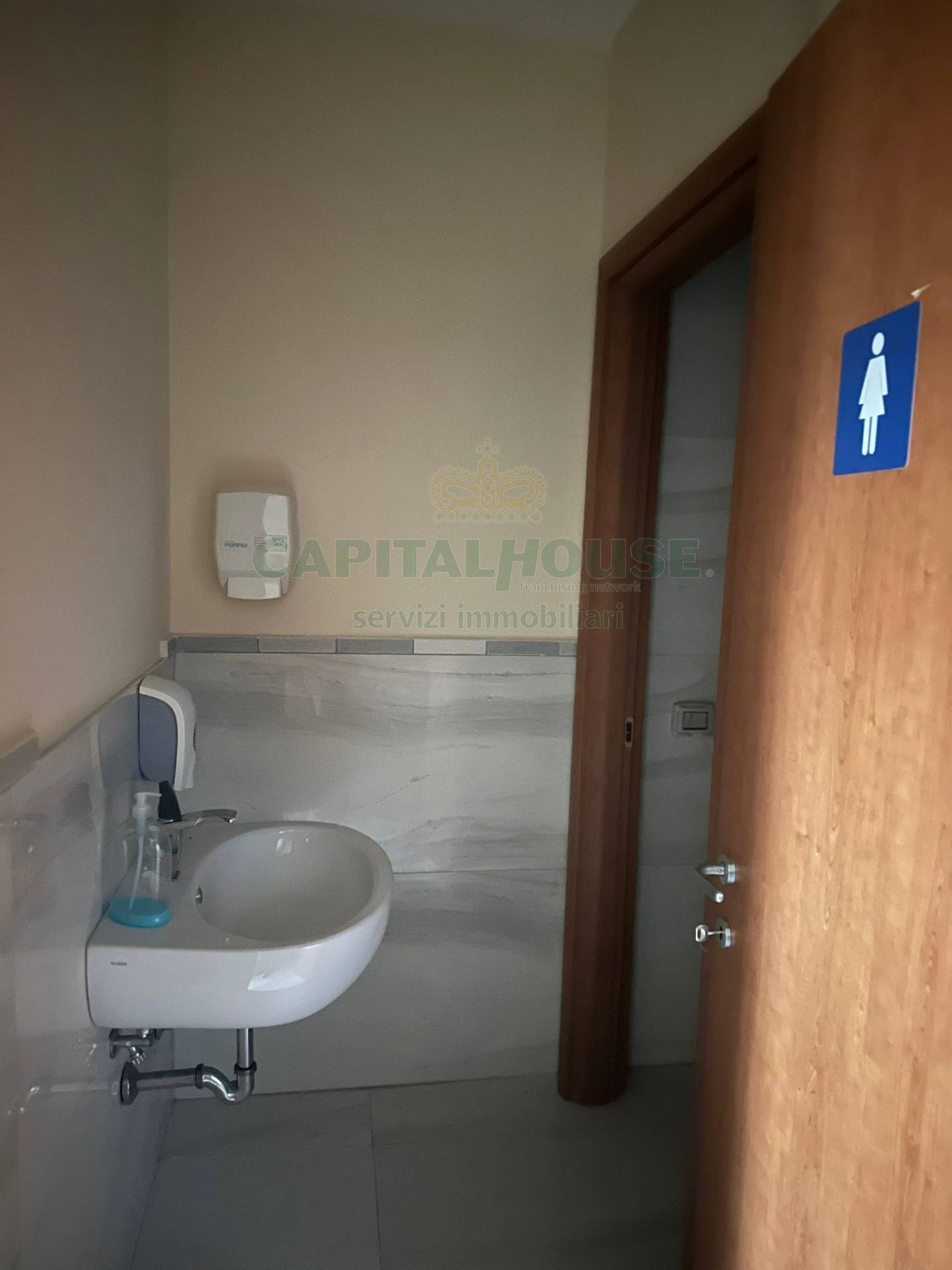 Commerciale in affitto a Mercogliano