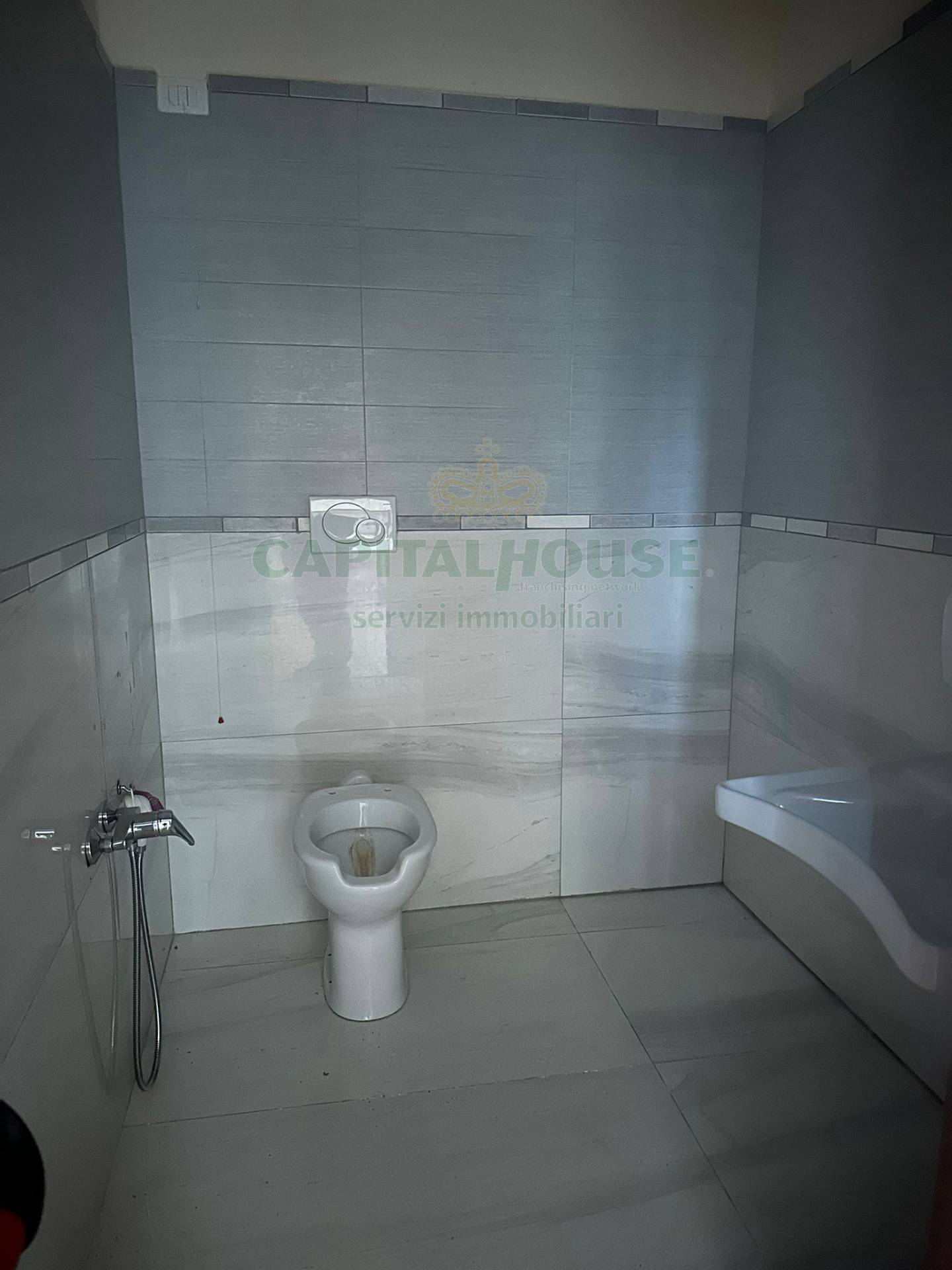 Commerciale in affitto a Mercogliano