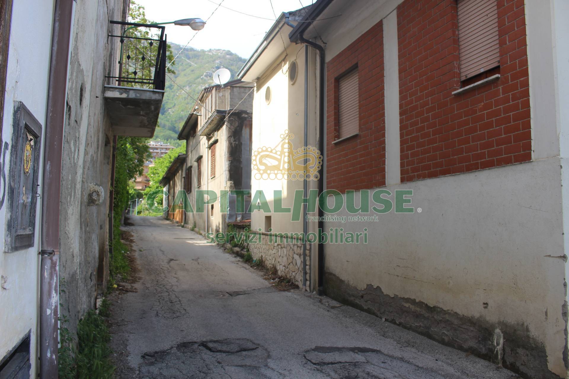 S.Indipendente in vendita a Mercogliano, Acqua delle Noci