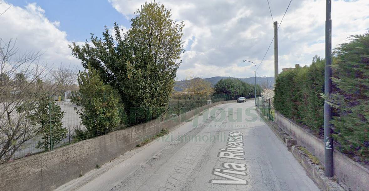 Capannone in vendita a Mercogliano