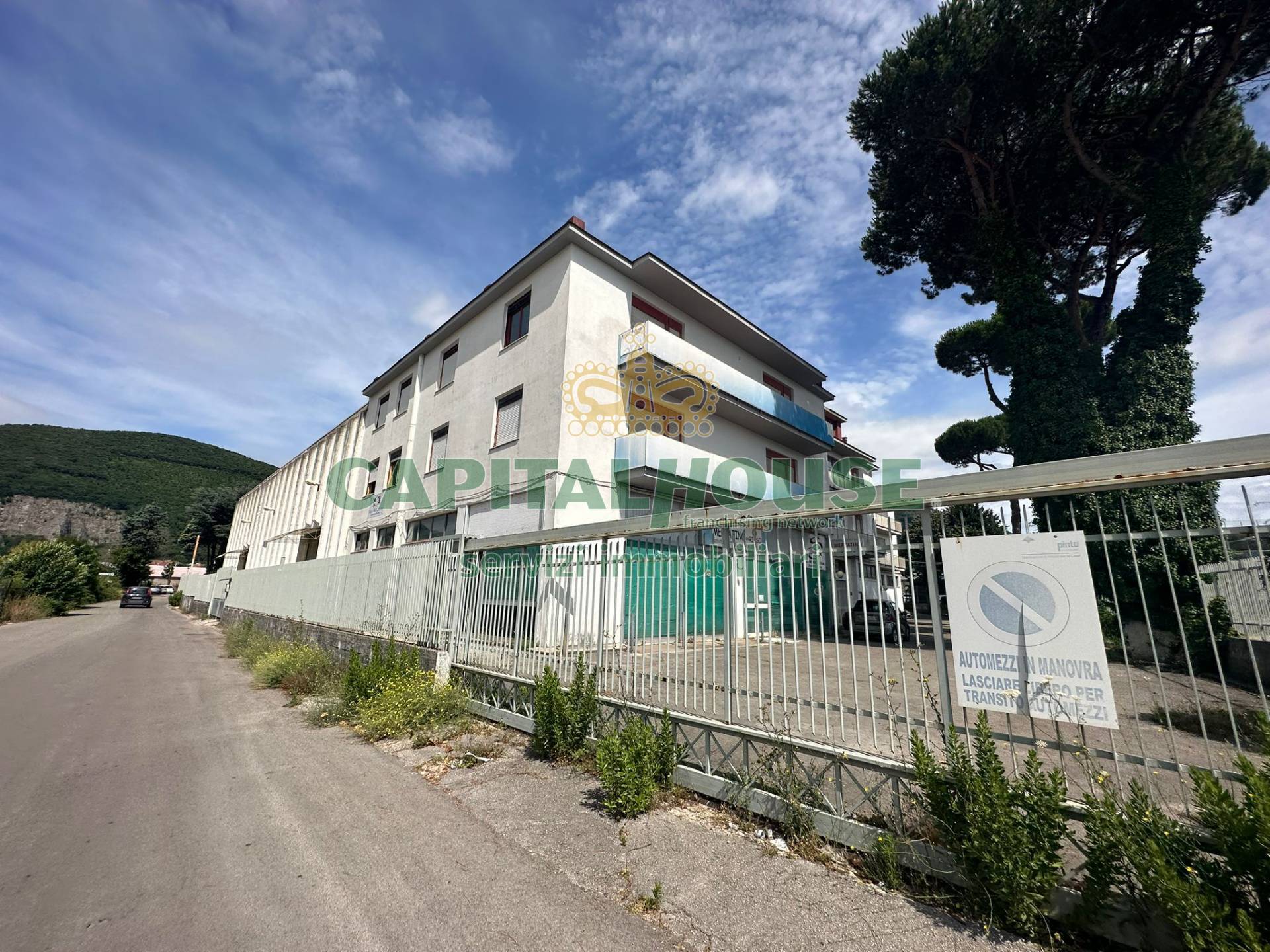 Commerciale in vendita a Mercogliano, Torrette
