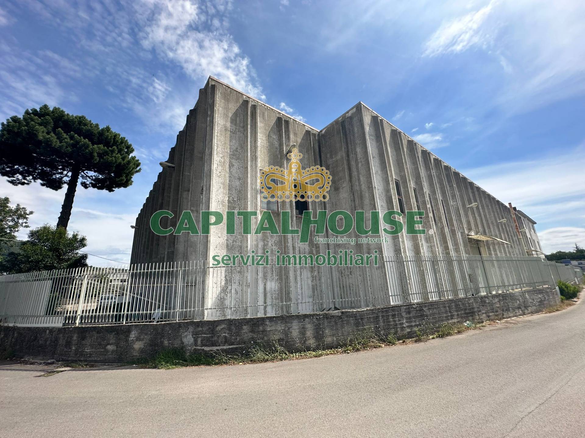 Capannone in vendita a Mercogliano, Torrette