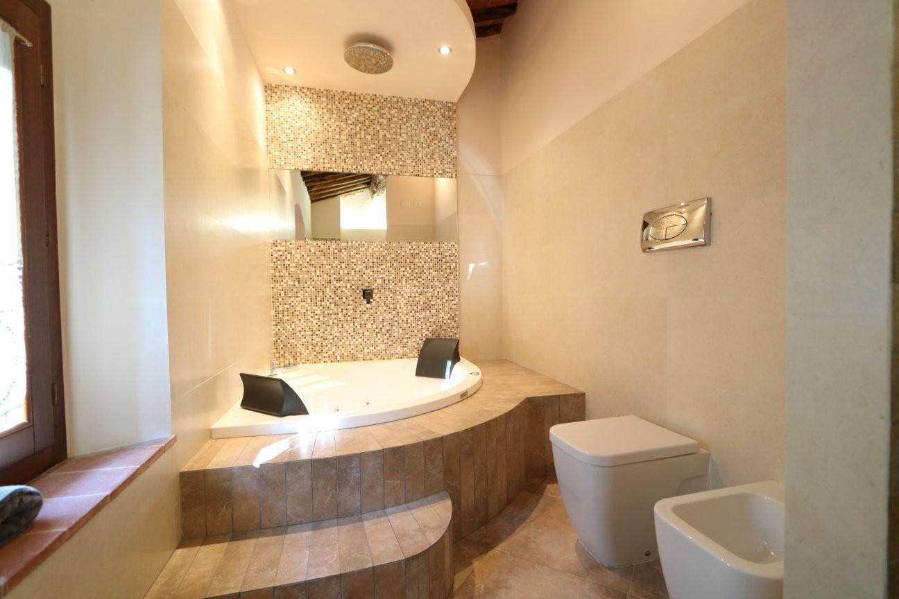 Trilocale arredato in affitto, Buti cascine