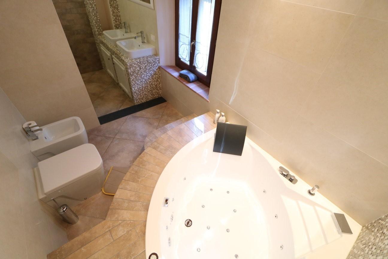 Trilocale arredato in affitto, Buti cascine