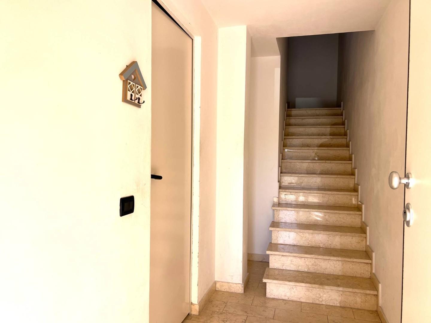 Trilocale con terrazzo, Buti cascine