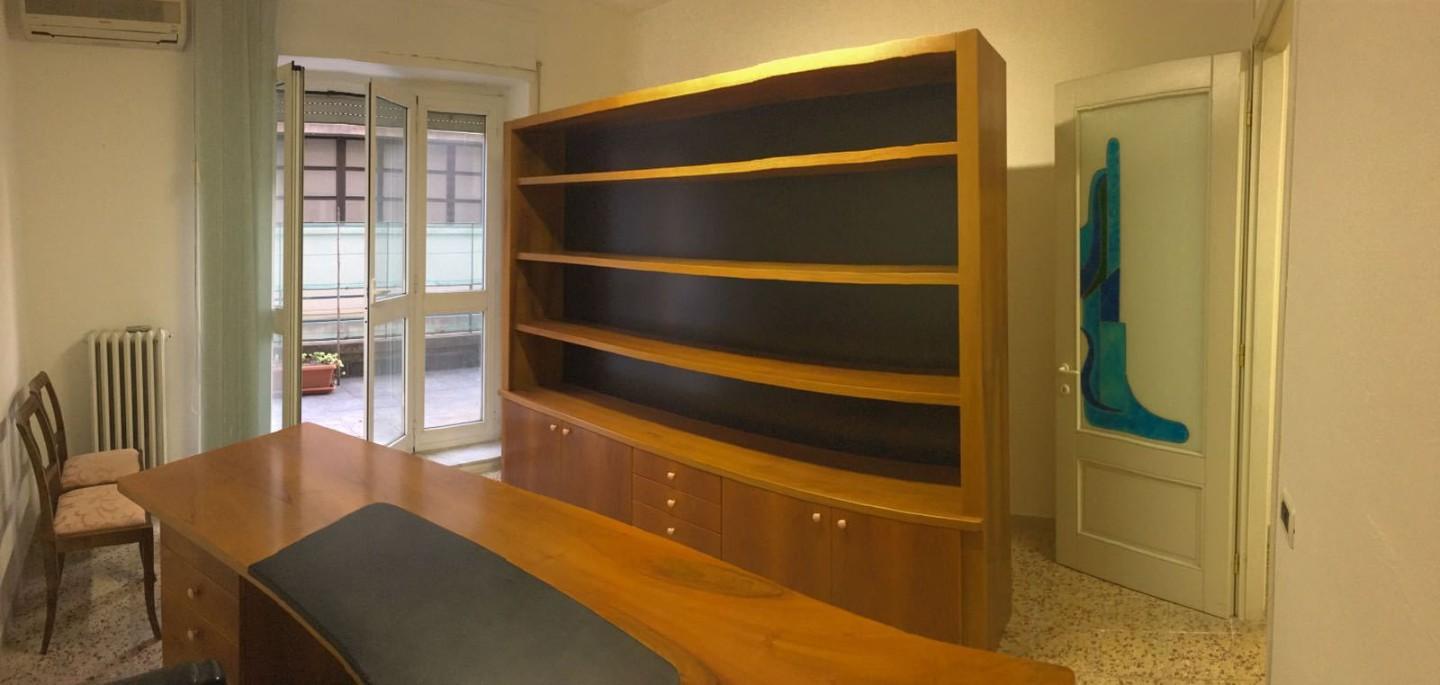 Ufficio in vendita, Massa centro