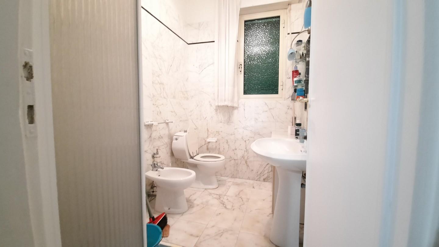 Villa arredata in affitto a Massa