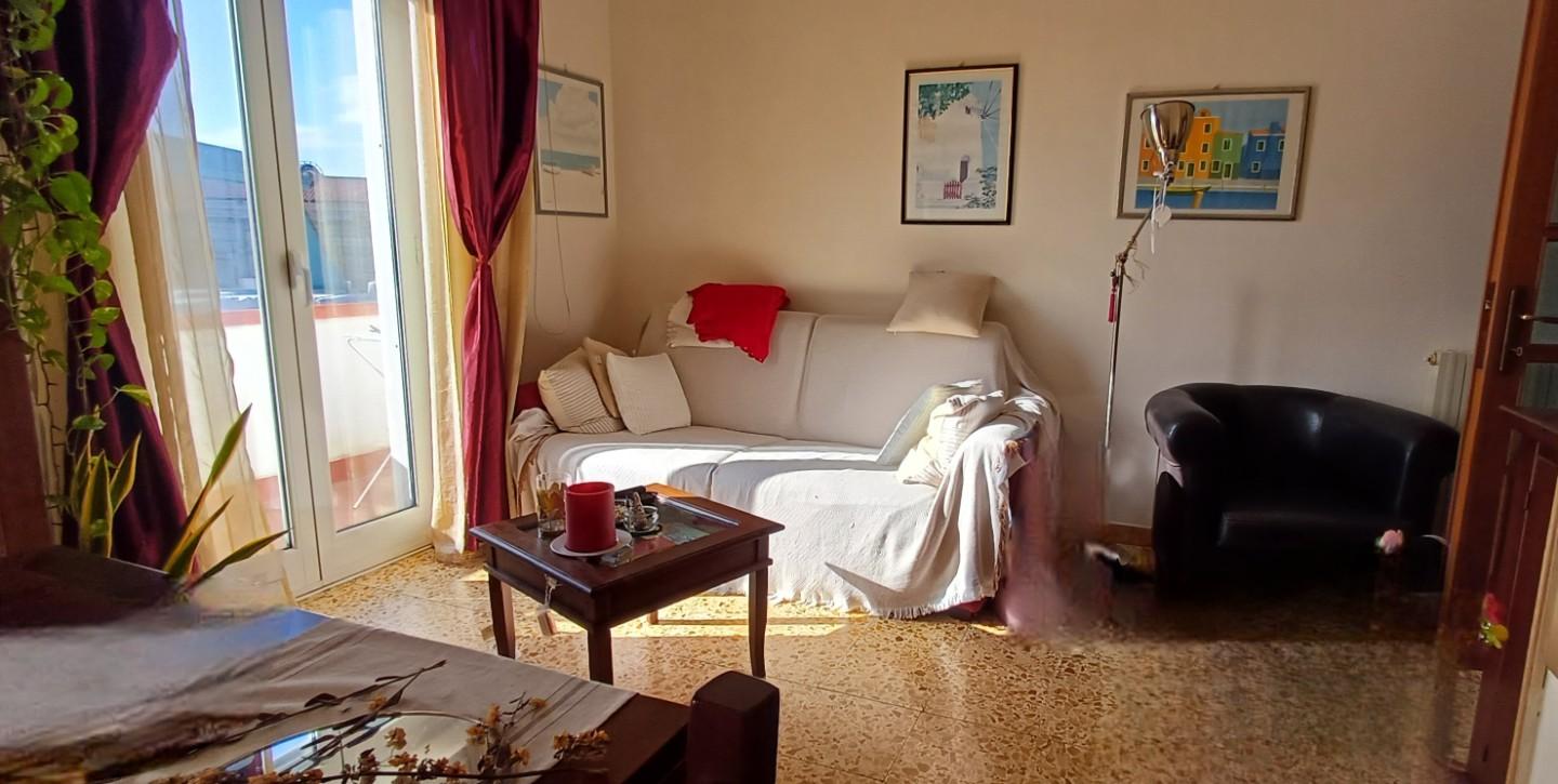 Villa Bifamiliare arredata in affitto a Massa