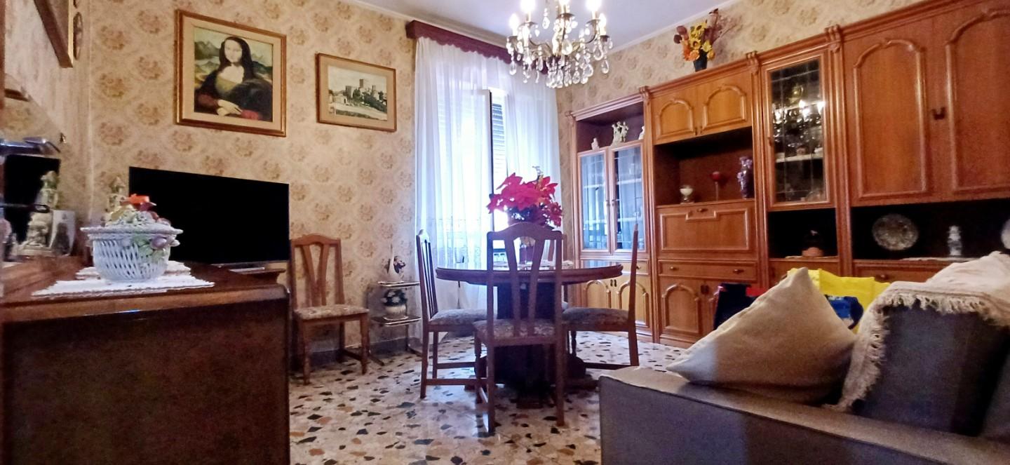 Trilocale in vendita a Massa