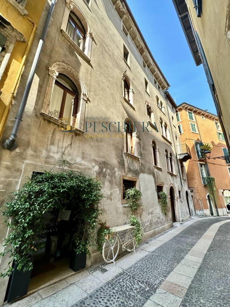Appartamento in affitto, Verona centro storico