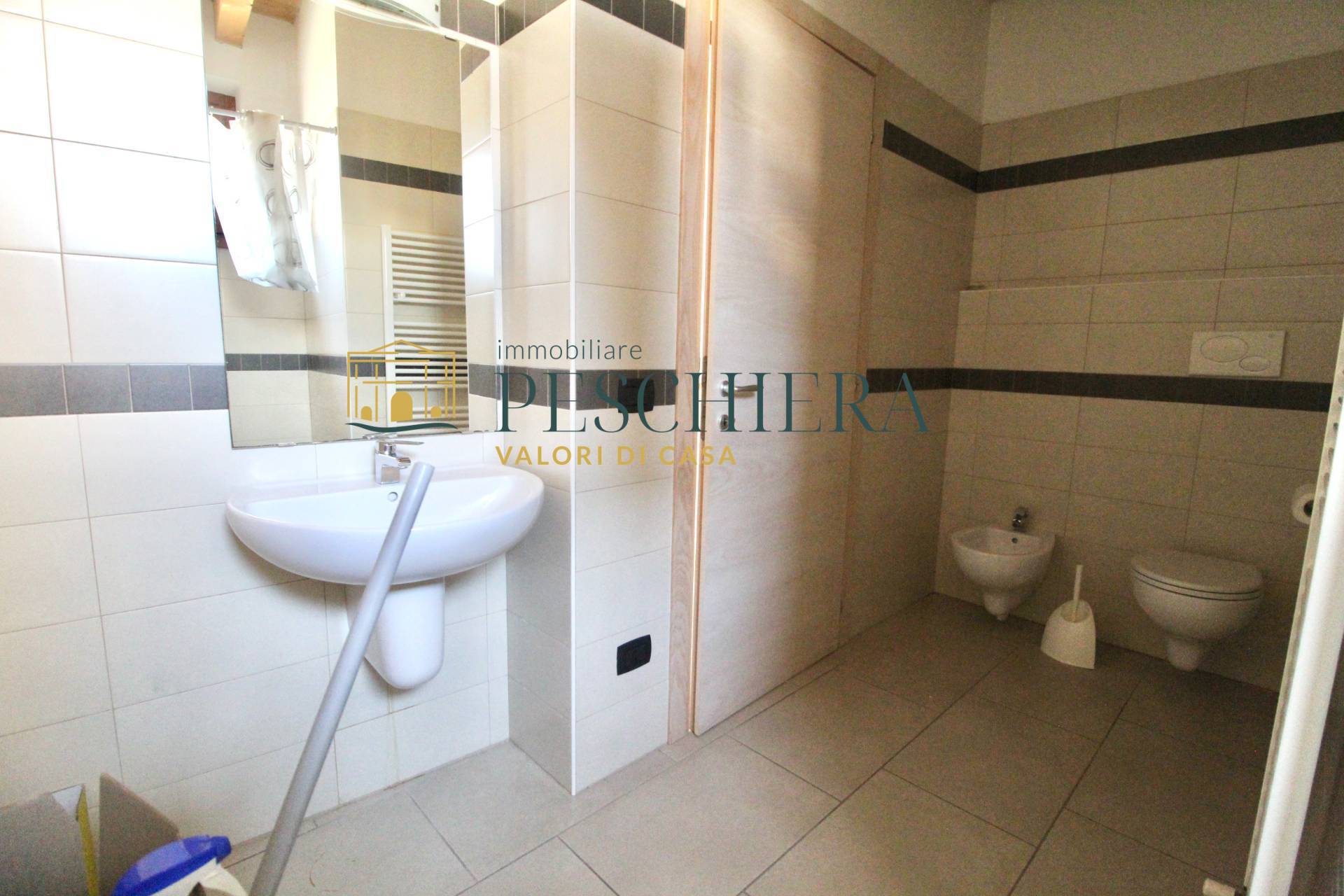 Appartamento in vendita a Valeggio sul Mincio, Generica