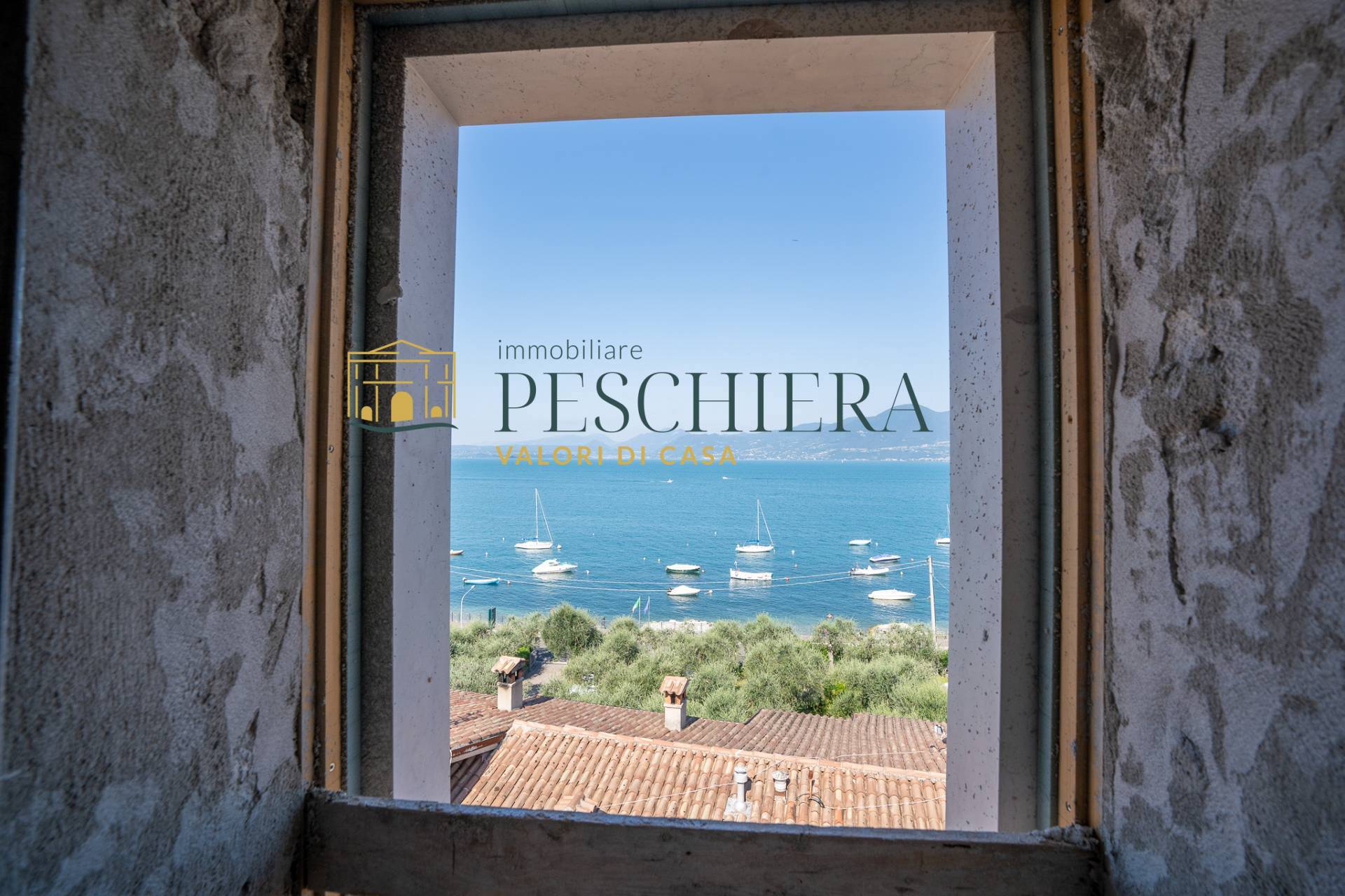 Appartamento in vendita a Torri del Benaco