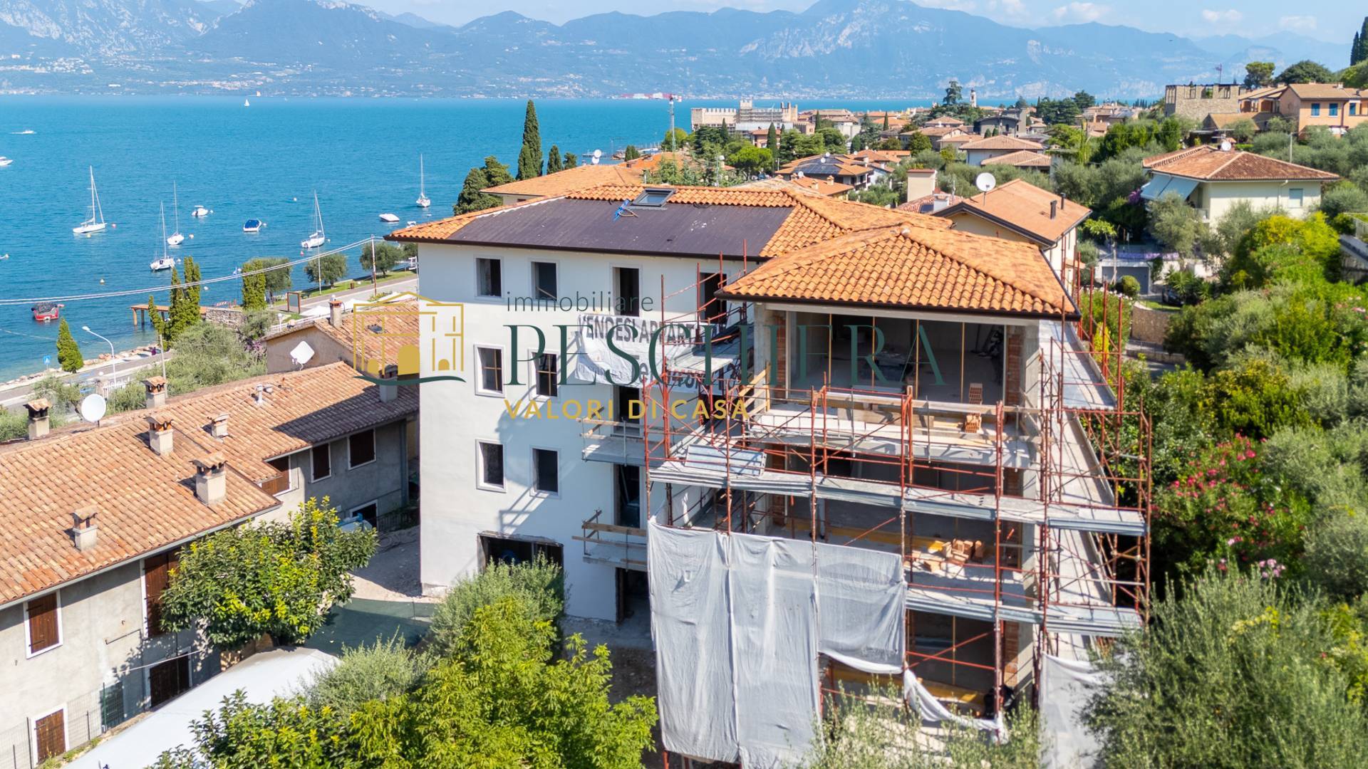 Appartamento in vendita a Torri del Benaco