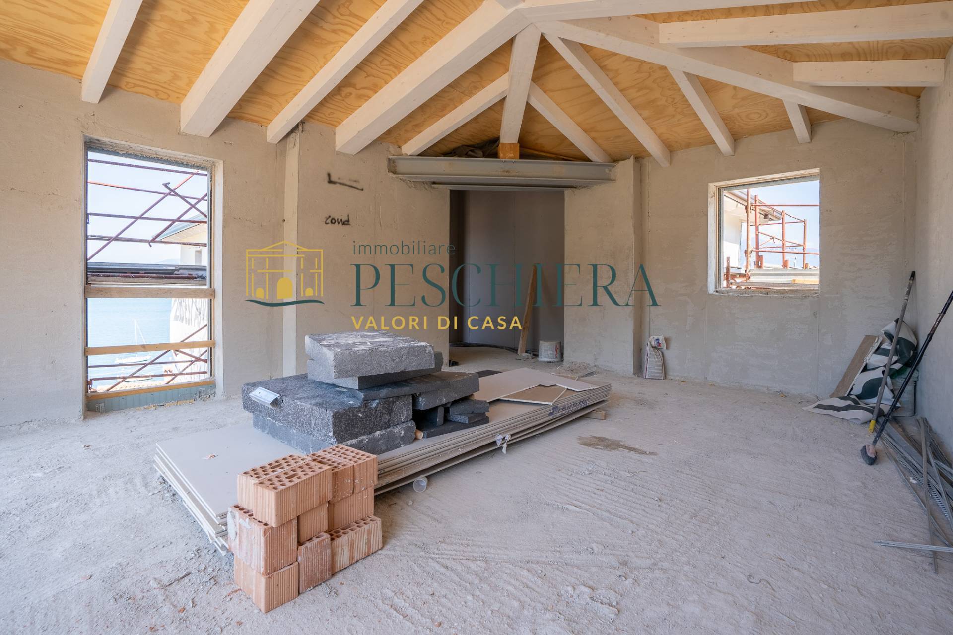 Appartamento in vendita a Torri del Benaco