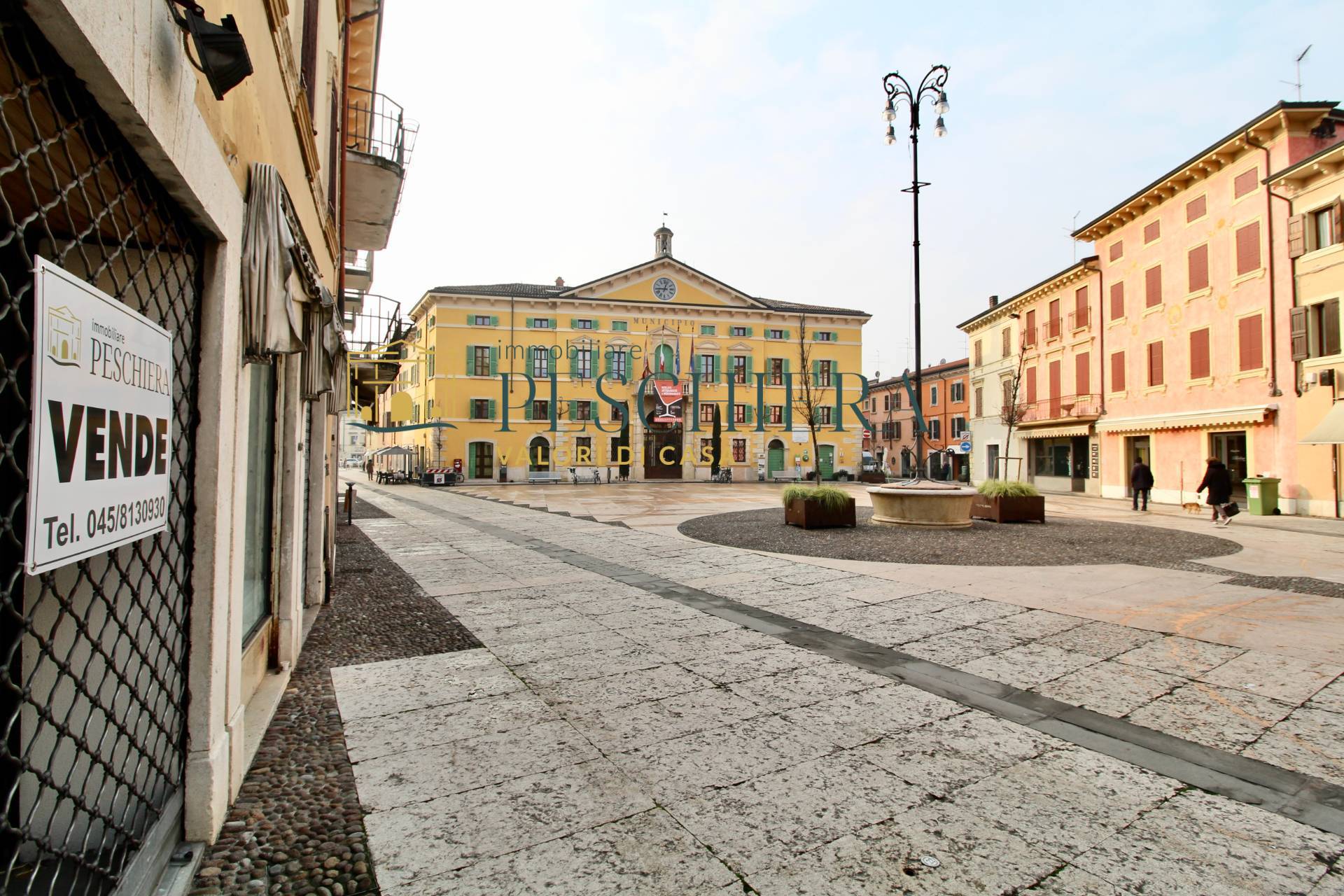 Stabile in vendita a Valeggio sul Mincio, Generica