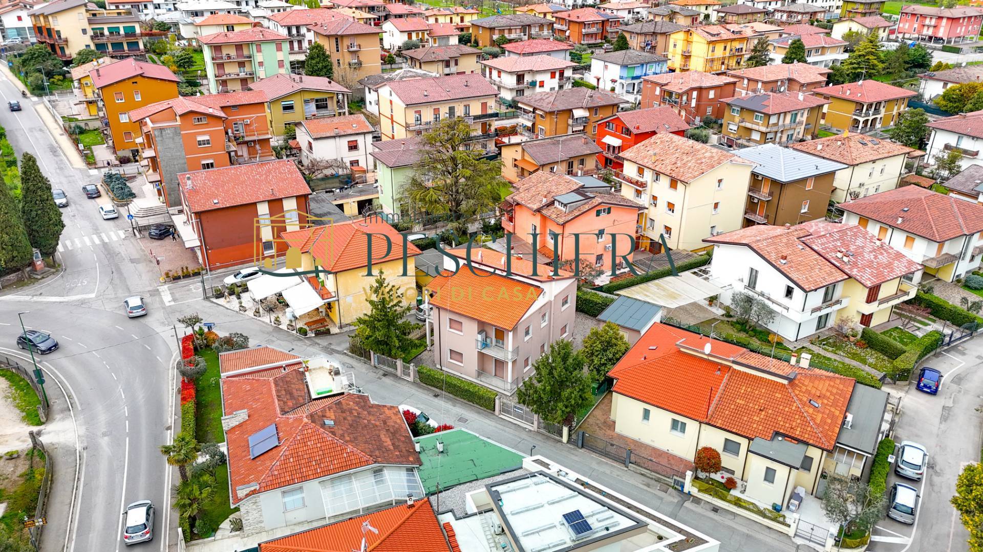 Appartamento in vendita a Peschiera del Garda, Generica