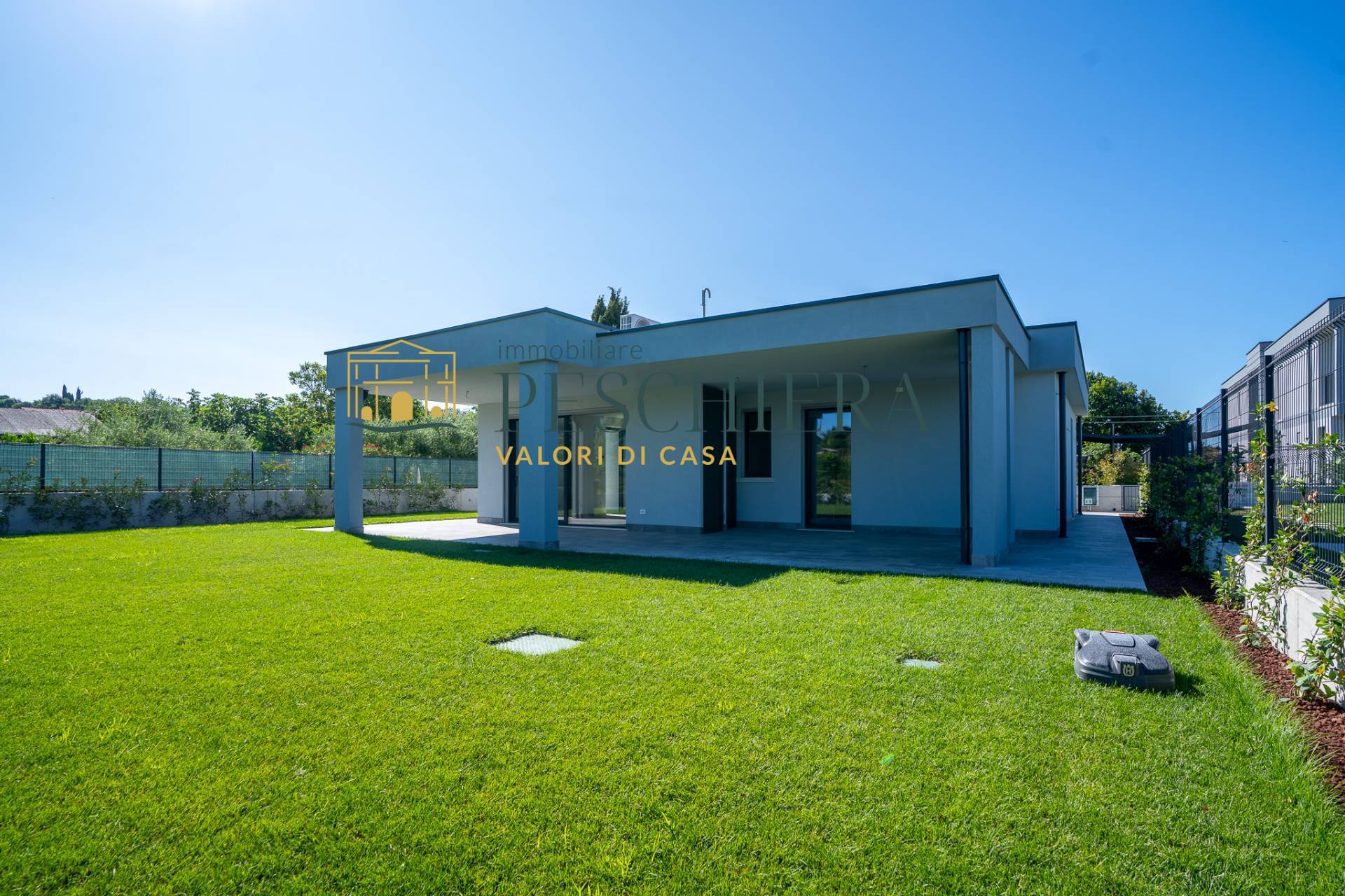 Villa in vendita a Lazise, Generica
