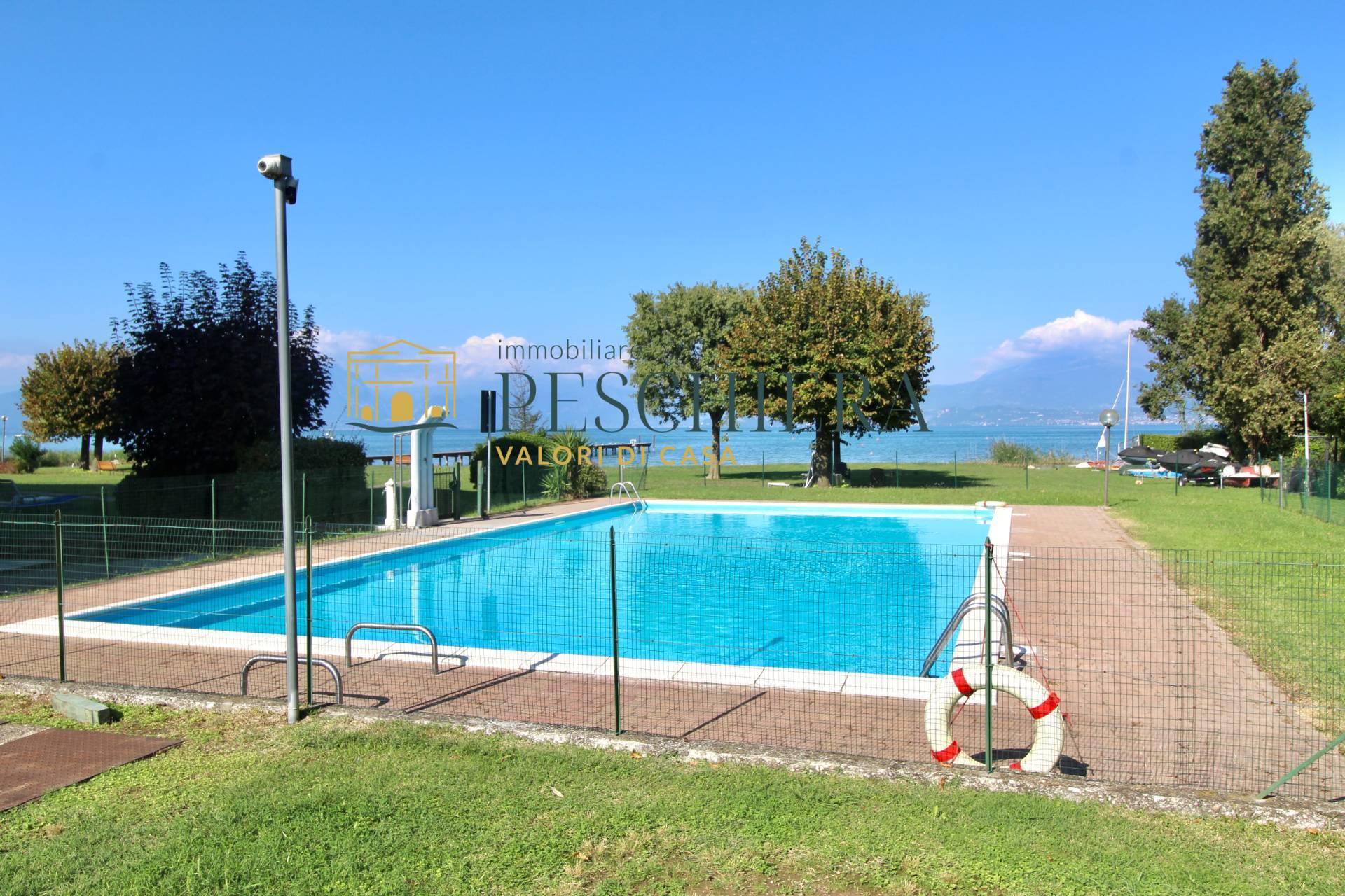 Appartamento in vendita a Peschiera del Garda, Generica