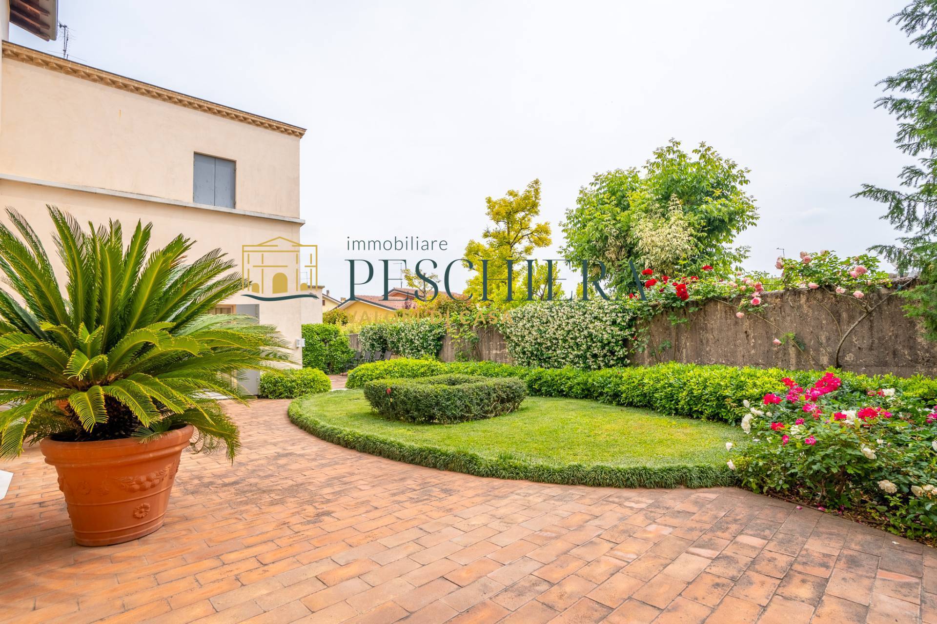 Villa in vendita a Castelnuovo del Garda, Sandr