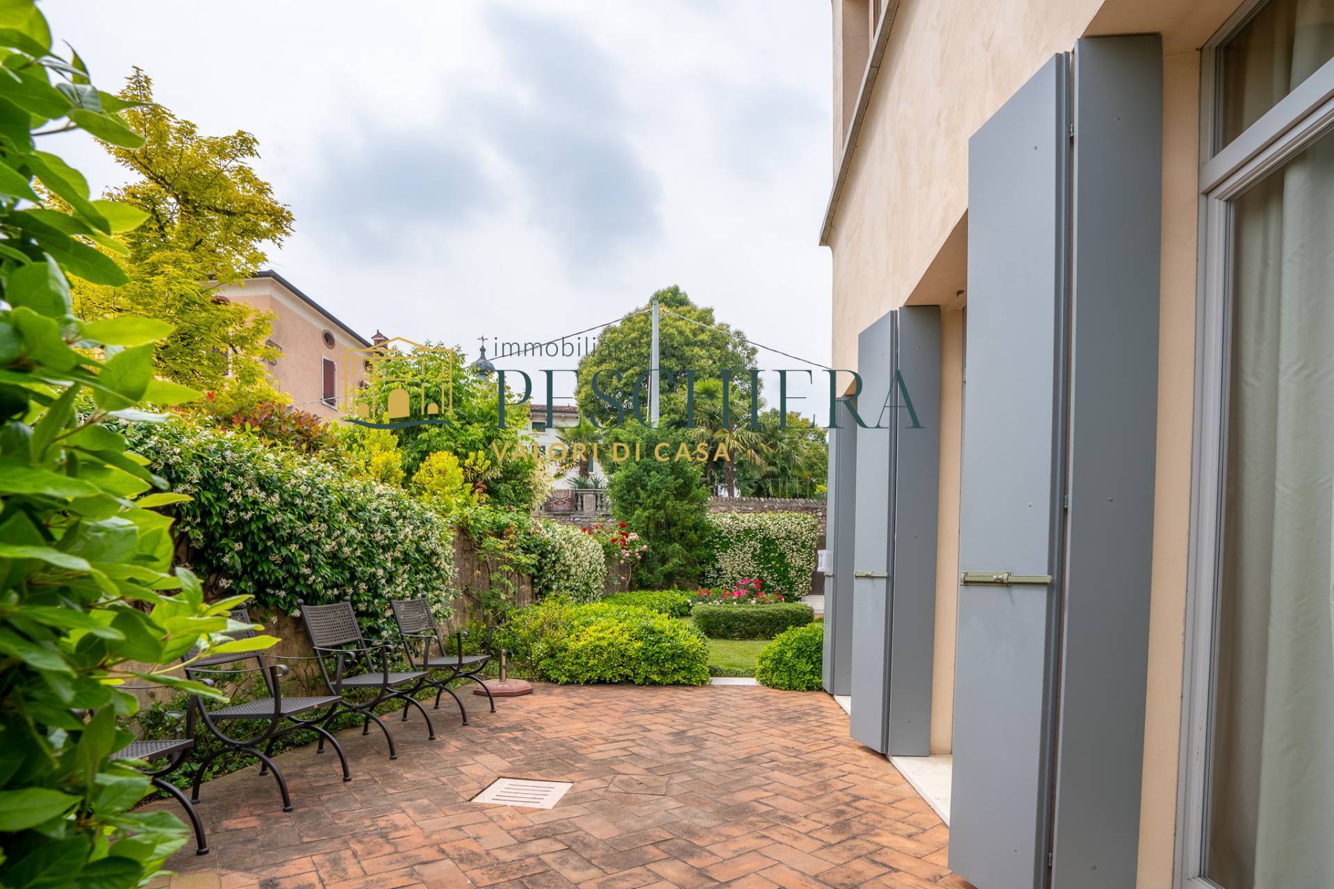 Villa in vendita a Castelnuovo del Garda, Sandr