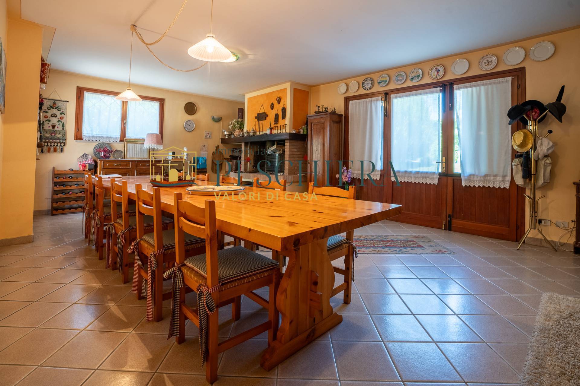 Villa in vendita a Castelnuovo del Garda, Oliosi