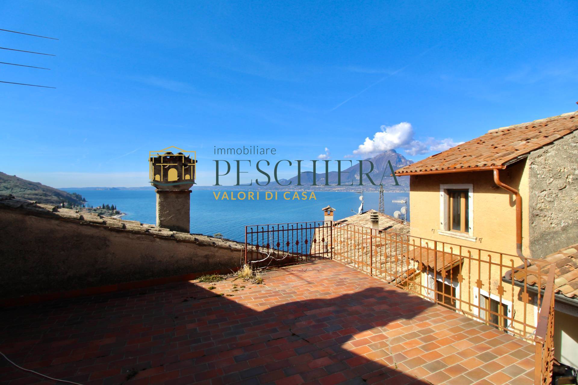 Casa indipendente in vendita a Torri del Benaco, Pai di Sopra