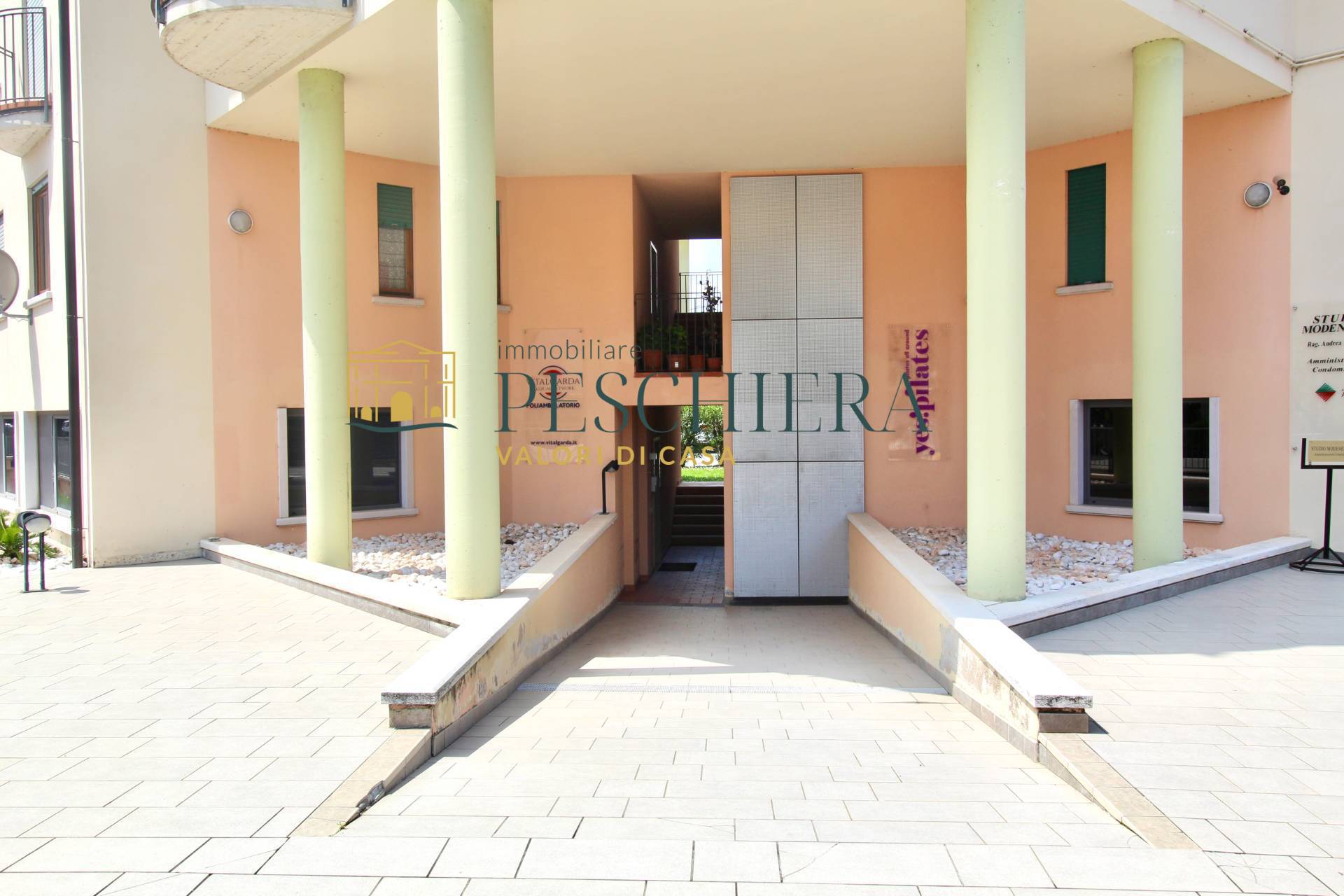 Studio/Ufficio in vendita a Peschiera del Garda, Zona Stazione