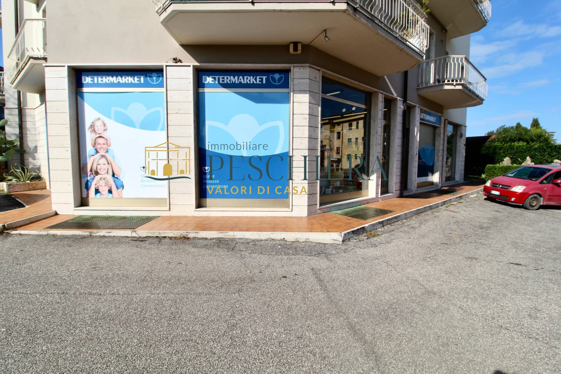 Attivita' commerciale in vendita a Peschiera del Garda, Generica