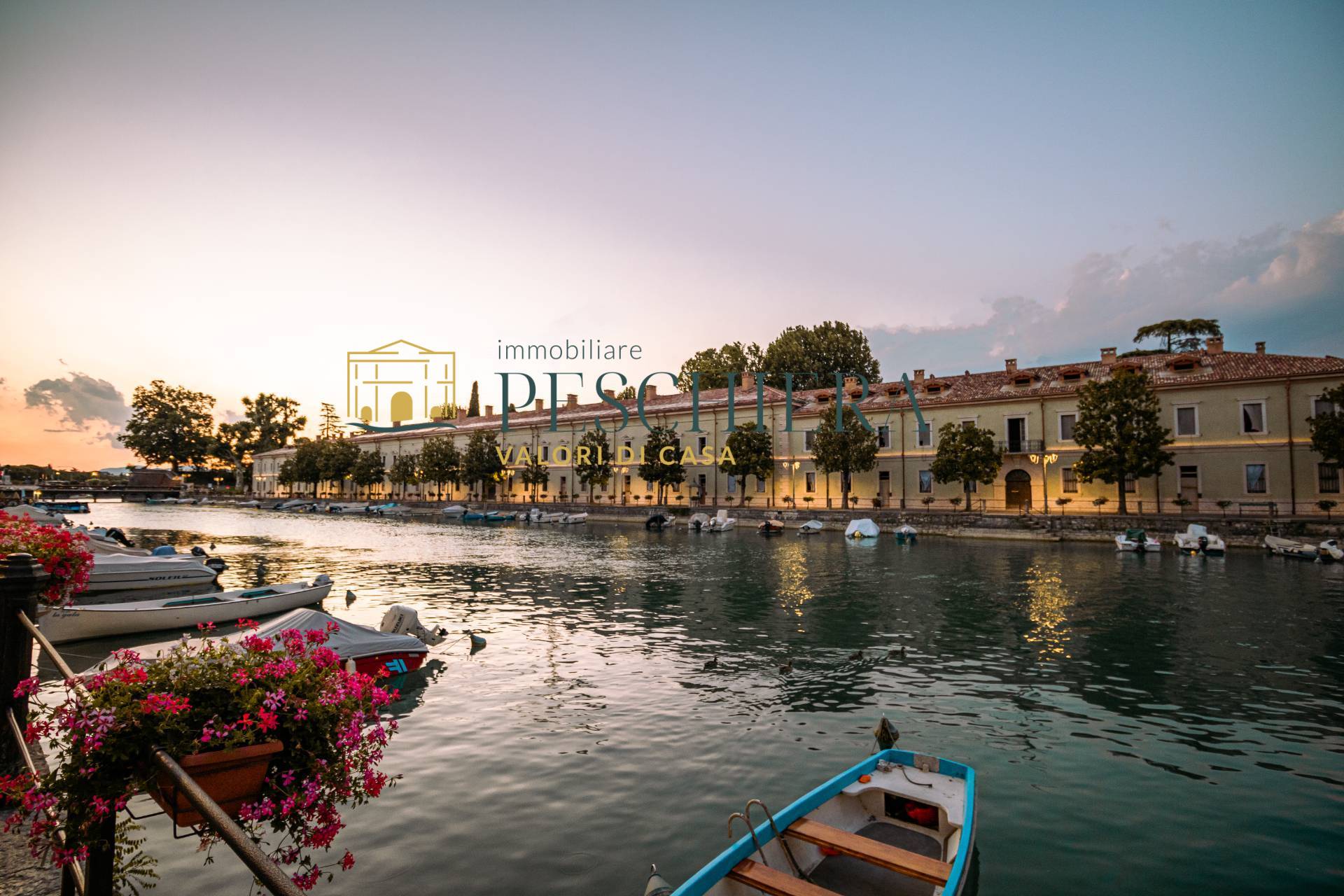 Appartamento in vendita a Peschiera del Garda, Centro storico